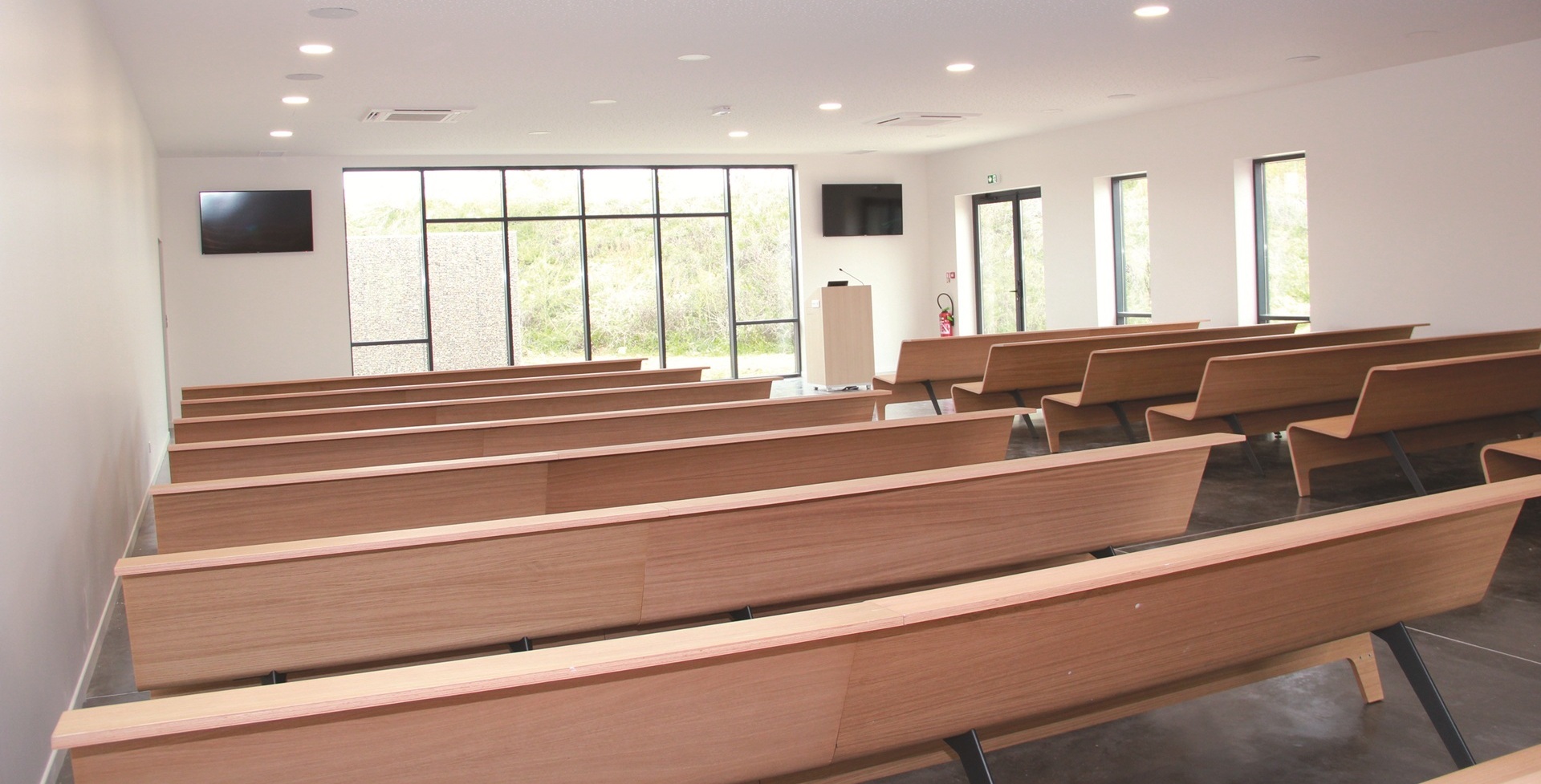 salle-ceremonie-crematorium-val-de-saintonge-©Cgcom